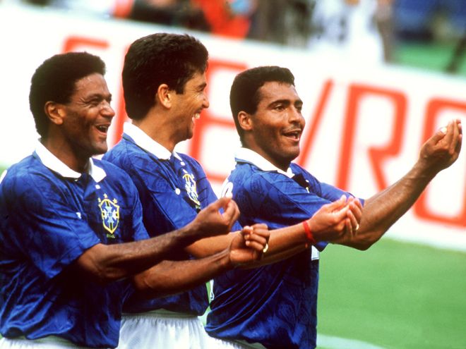 她不拘泥于 她不拘泥于